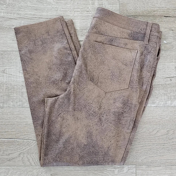 - Chico's Suede Slim Leg Pants - 12s / 2s - Picture 13 of 13